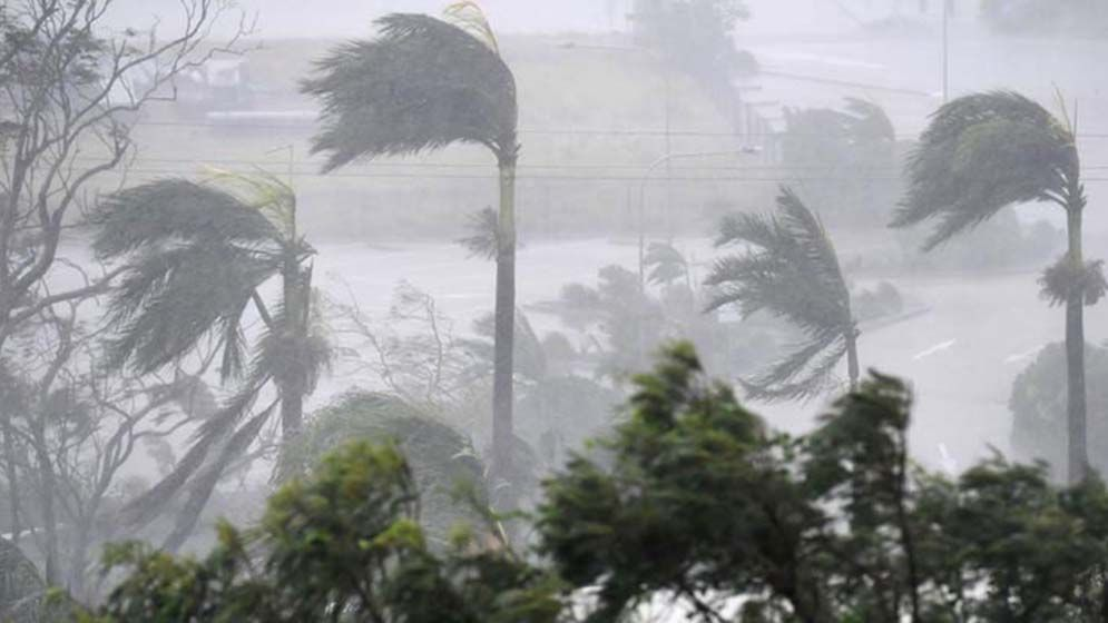 দেশের ১৯ জেলায় দ'মকা হাওয়া ও ব'জ্রসহ বৃ'ষ্টির আশ'ঙ্কা