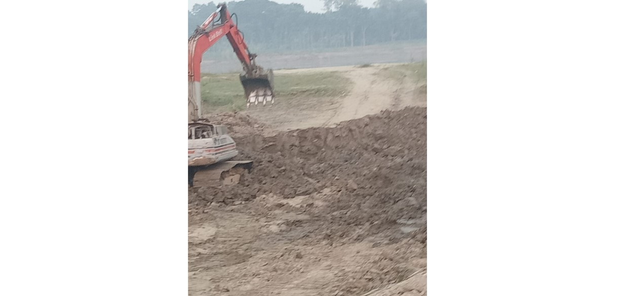 বদলগাছিতে তিন ফসলি জমির মাটি কাটার মহোৎসব: হুমকিতে কৃষি, নির্বিকার প্রশাসন