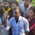 অবশেষে দুধ দিয়ে গোসল করে রিয়া মনিকে তালাক দিলেন হিরো আলম