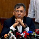 পুলিশের পোশাক নিয়ে কেউই সন্তুষ্ট না: স্বরাষ্ট্রমন্ত্রী