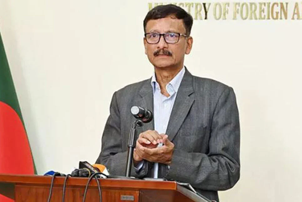 ভারতে বসে শেখ হাসিনার কোনো বিবৃতি, পররাষ্ট্র উপদেষ্টার সতর্কবার্তা