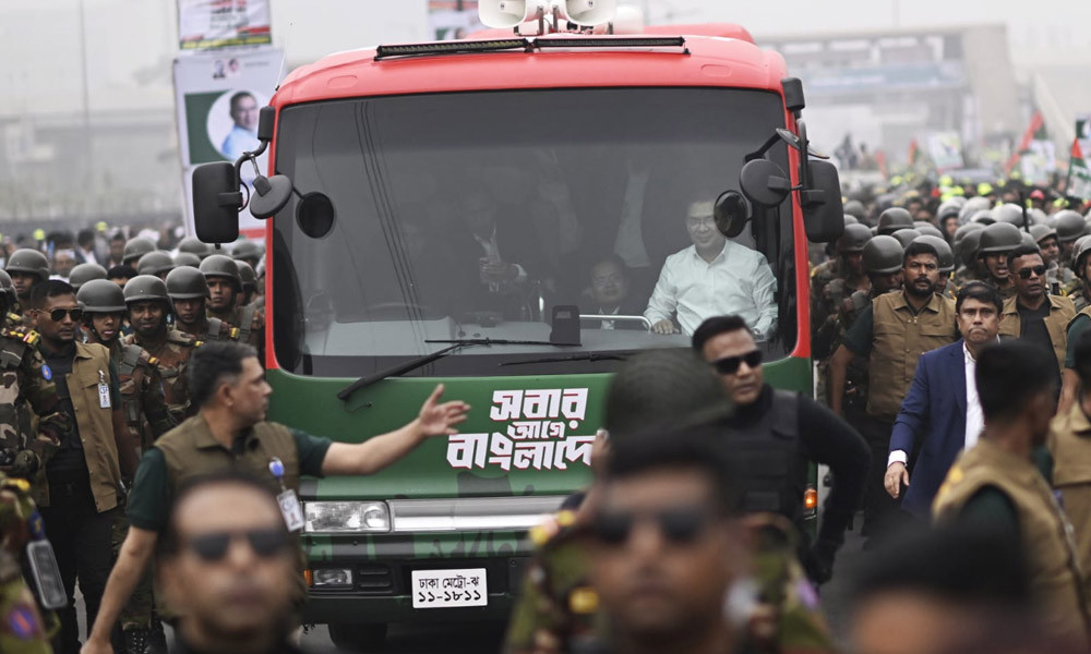 ‘নিশ্চয়ই আল্লাহ সব কিছুর ওপর ক্ষমতাবান’–দেশে ফিরে তারেক রহমান