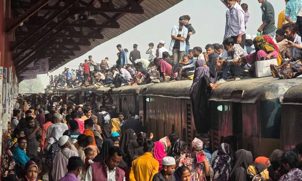 ঈদের ছুটির মতো উৎসবমুখর ভোটের যাত্রা গ্রামে