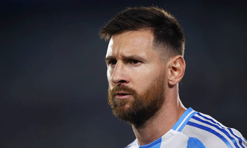 ভেনেজুয়েলা ম্যাচে না খেলায় মেসির বিরুদ্ধে প্রতারণা মামলা, বড় ক্ষতির অভিযোগ