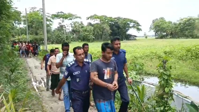 মাদ্রাসা ছাত্রকে বলাৎকার অভিযুক্ত শিক্ষককে আটক!