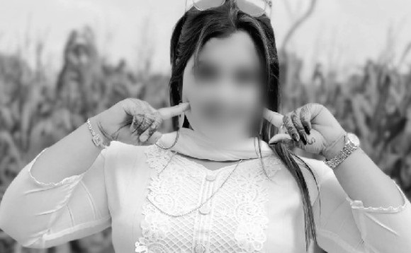 টিকটক করার অভিযোগে নারীর মরদেহ দাফনে বাধা!