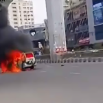 রাজধানীর ফার্মগেটে চলন্ত মাইক্রোবাসে আগুন