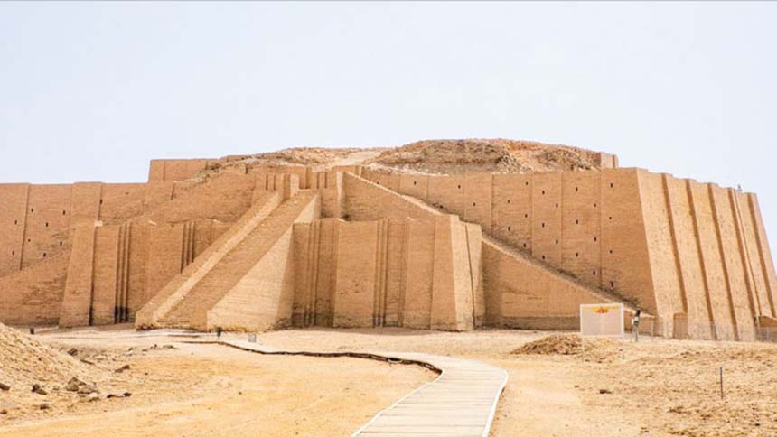ইরাকের প্রাচীন শহরের এক অবহেলিত স্থাপত্য