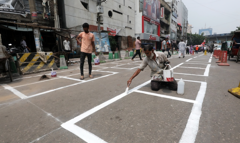 ফুটপাতে হকারদের জায়গা বরাদ্দ কেন অবৈধ নয়- প্রশ্ন হাইকোর্টের