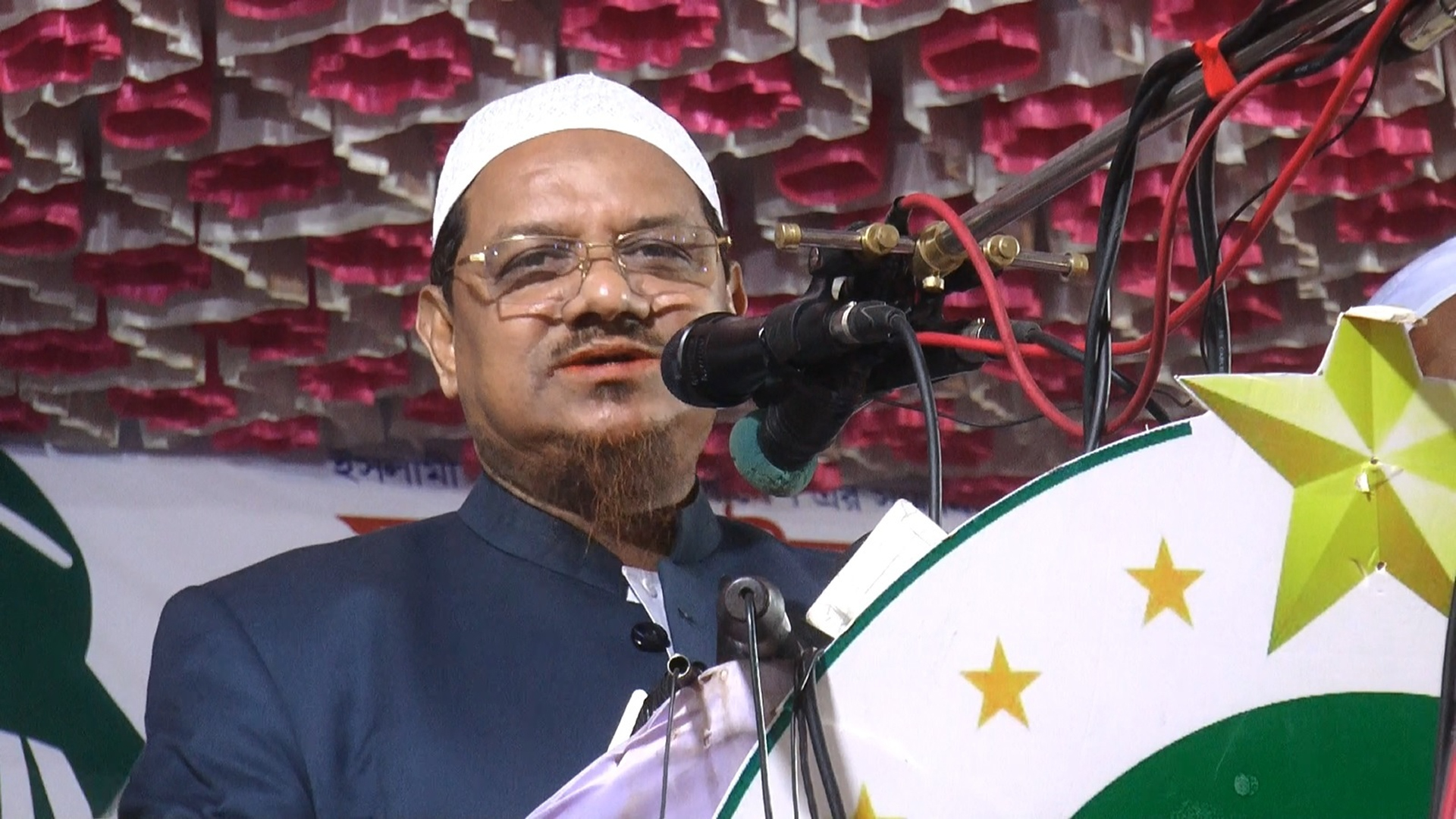 ক্ষমতায় এলে স্বর্ণের বাংলা গড়ার প্রতিশ্রুতি চরমোনাই পীরের