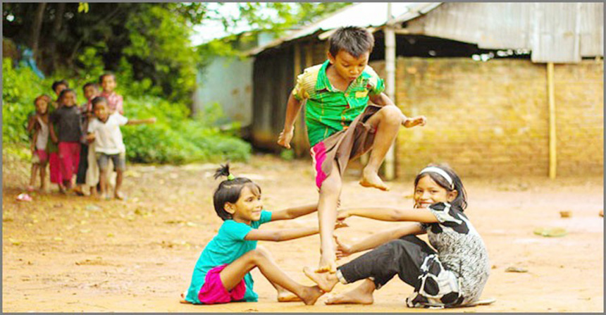 আজ বিশ্ব শিশু দিবস