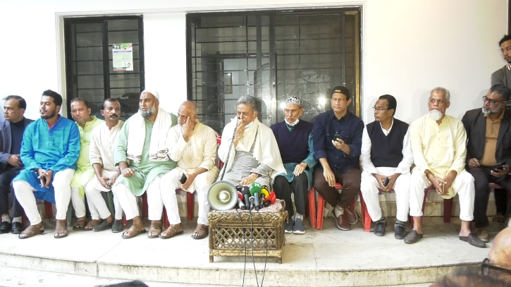 তারেক রহমান দেশে ফিরে নিজেই মনোনয়নপত্র জমা দেবেন: আমীর খসরু