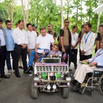 ওয়াকিমুলের তৈরি গাড়িতে চড়ে উৎসাহ দিলেন প্রধানমন্ত্রী!