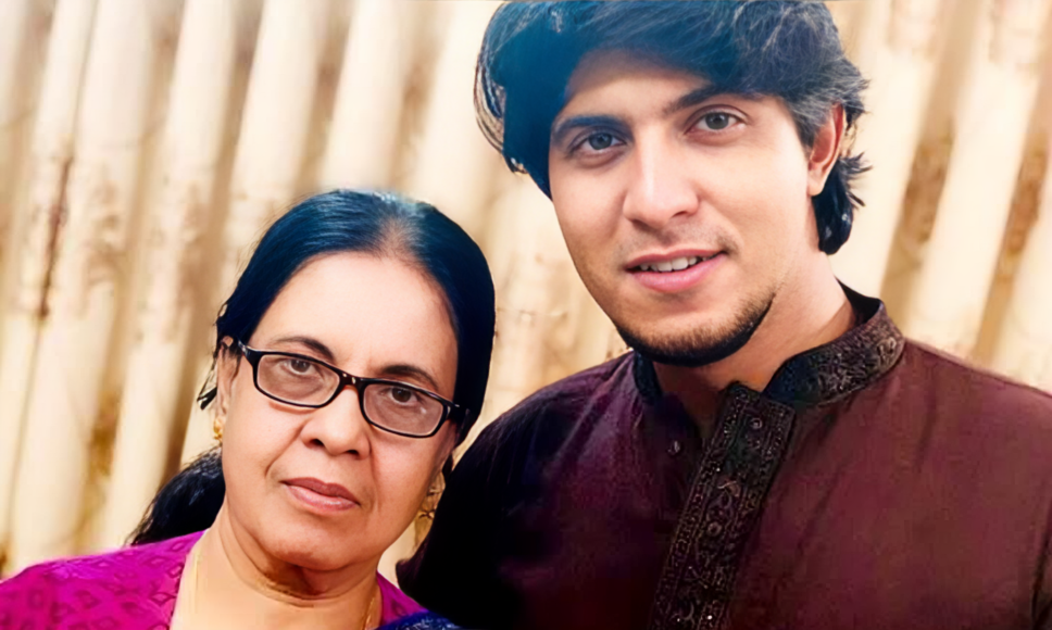 মা দিবসে আবেগঘন স্মৃতিচারণা তৌসিফ মাহবুবের: রক্তাক্ত অবস্থায়ও ছেলেকে নিতে ছুটে এসেছিলেন মা