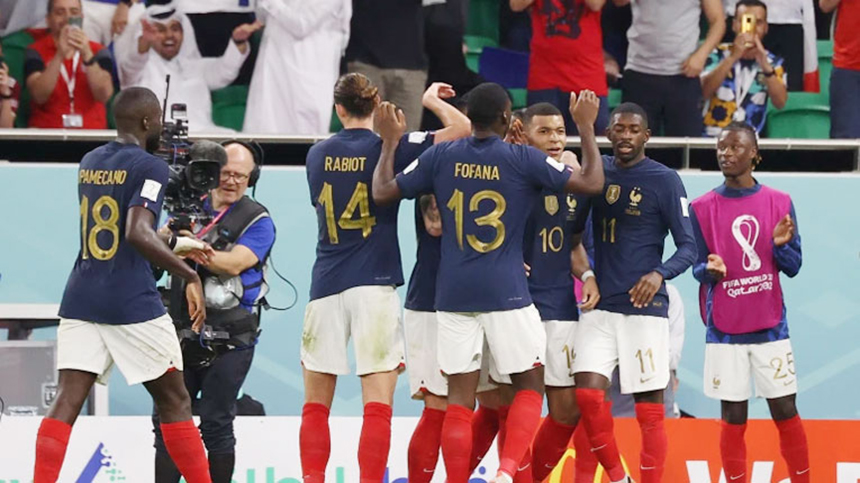 ইংল্যান্ডকে হারিয়ে বিশ্বকাপের সেমিফাইনালে ফ্রান্স