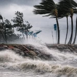 সন্ধ্যার মধ্যে ৬০ কিমি বেগে ঝড়ের শঙ্কা, নদীবন্দরে সতর্ক সংকেত!