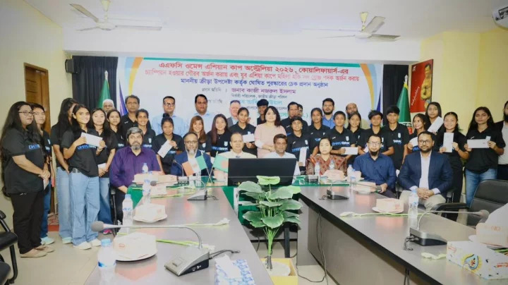 আসিফ মাহমুদ কথা রেখেছেন, রাখেনি বাফুফে