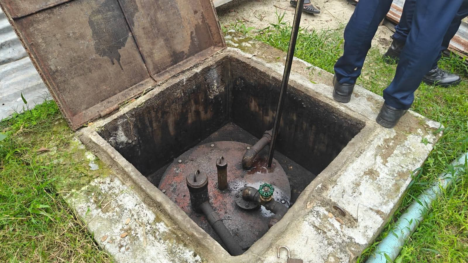 চার জেলায় ৫২ হাজার লিটার অবৈধ তেল উদ্ধার