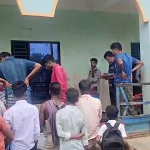 সরকারি স্কুলের বারান্দায় ভিক্ষুকের মরদেহ, ব্যাগে মিলল ৭০ হাজার টাকা!
