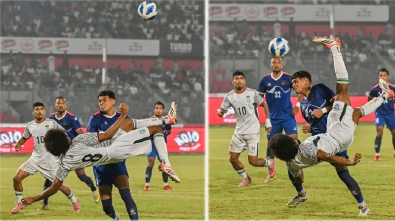 বাংলাদেশ ফুটবলের নক্ষত্র হামজা, ফিফার চোখে পড়ল উড়ন্ত মুহূর্ত