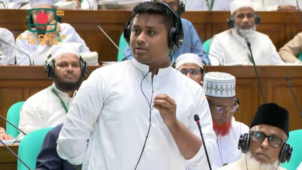 সরকারের পক্ষে থাকলে নিয়ম, বিপক্ষে হলে কাস্টম