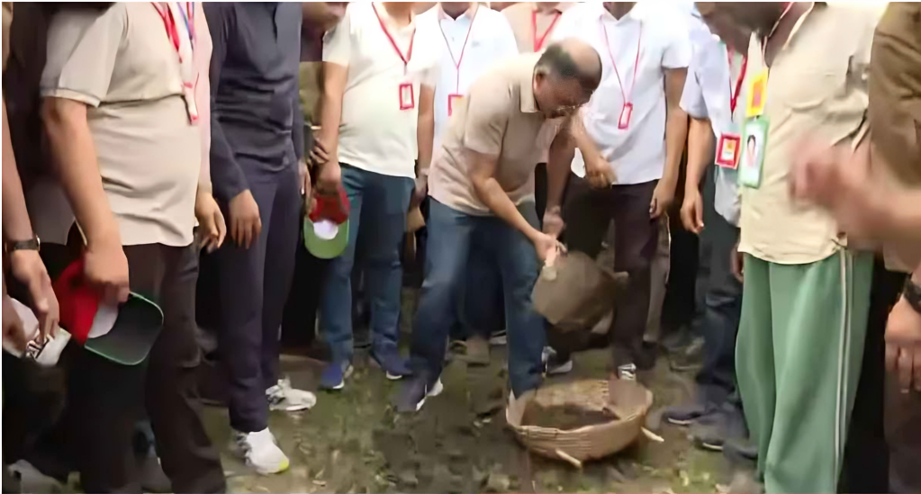 বাবার খনন করা খাল পুনঃখননের উদ্বোধন করলেন প্রধানমন্ত্রী