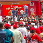 নয়াপল্টনে শ্রমিক সমাবেশে জনস্রোত, ঢাকায় তারেক রহমানের প্রথম জনসভা ঘিরে উত্তেজনা
