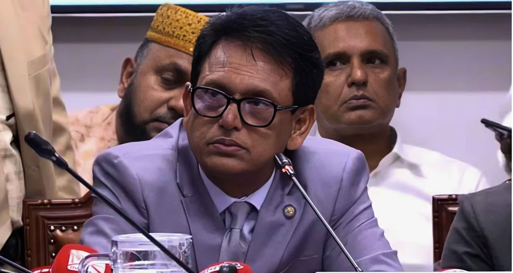 জুলাই থেকে প্রাথমিক শিক্ষার্থীরা পাবে বিনামূল্যে স্কুলড্রেস, ঘোষণা শিক্ষামন্ত্রীর