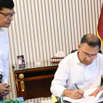 সরকারের ৩৮টি অডিট রিপোর্ট প্রধানমন্ত্রীর কাছে হস্তান্তর