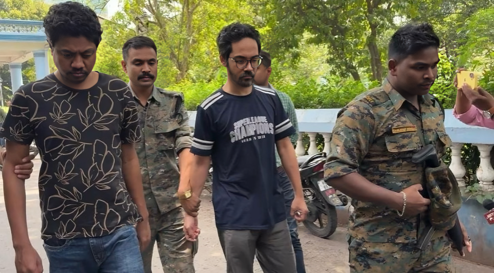 পশ্চিমবঙ্গে বিশেষ আদালতে তোলা হলো হাদি হত্যার মূল দুই আসামি