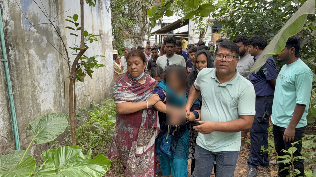 কেশবপুরে মেয়ের হাতে খুন মা, ঘাতক আটক!