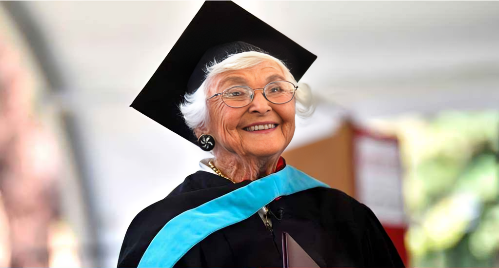 ১০৫ বছর বয়সে মাস্টার্স, ৮৩ বছরের অপেক্ষার অবসান