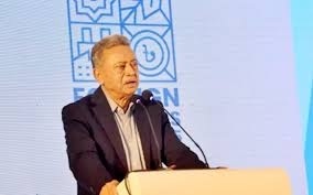 বিনিয়োগ থমকে, নির্বাচনের অপেক্ষায় ব্যবসায়ীরা : আমীর খসরু