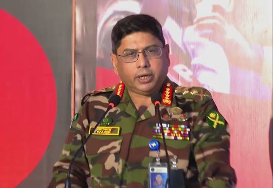 দেশের অর্ধেক নারী, উন্নয়নে তাদের ভূমিকা অপরিহার্য - সেনাপ্রধান