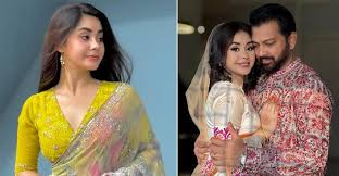 ‘খান’ পদবী পাল্টে ফেললেন রোজা, মুছলেন তাহসানের ছবি