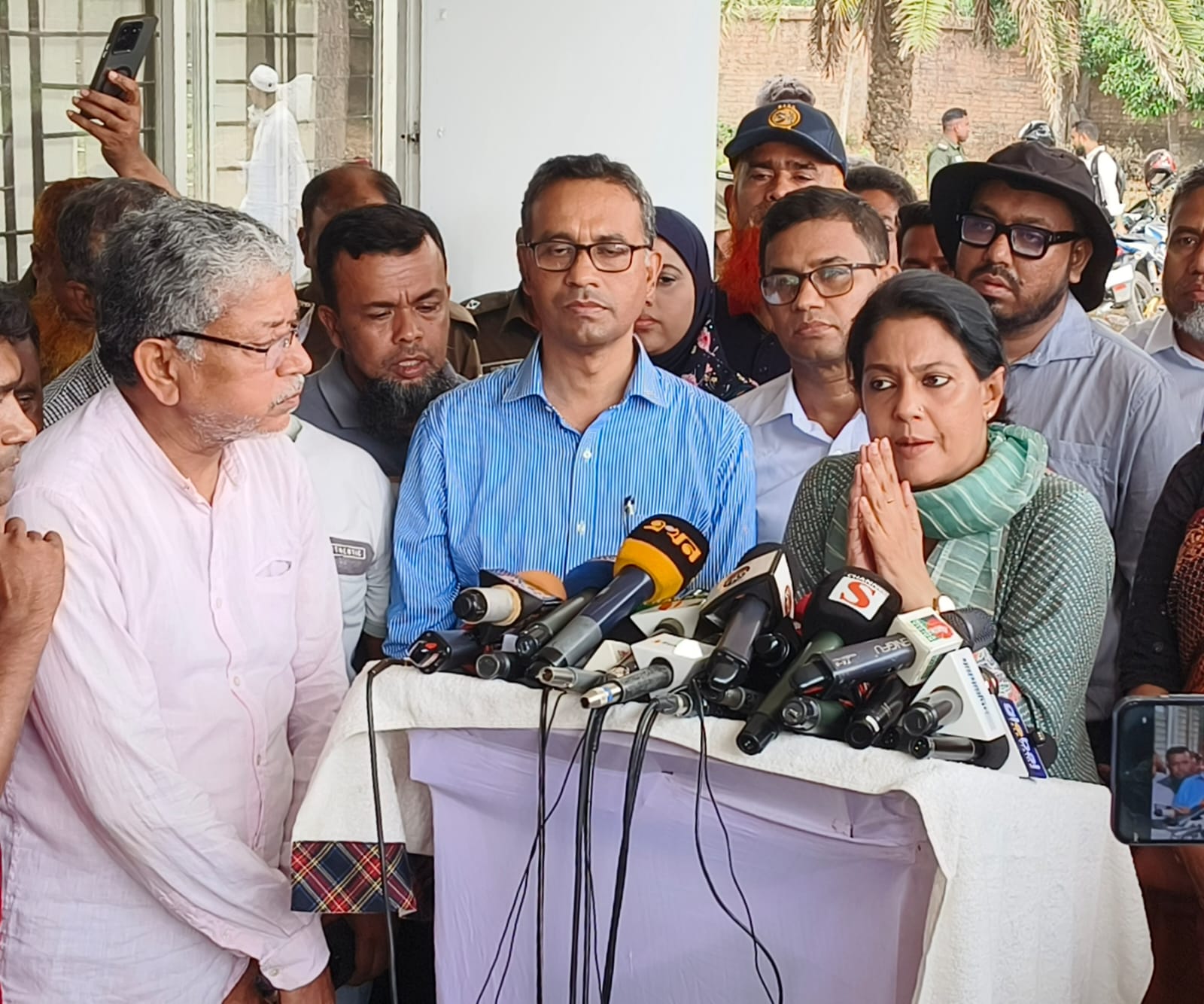 গাজীপুর সাফারি পার্ক পরিদর্শনে বন উপদেষ্টা