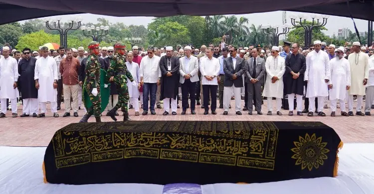 সাবেক প্রতিমন্ত্রী মিজানুর রহমান সিনহার জানাজা সম্পন্ন, শ্রদ্ধা জানাতে উপস্থিত শীর্ষ রাজনৈতিক নেতারা