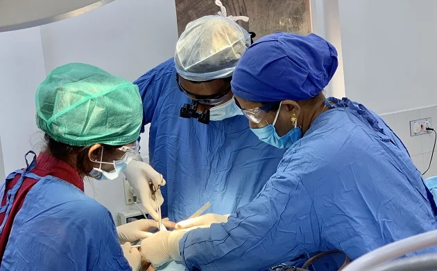 পুলিশের ভয়ে কানের ভিতর ইয়াবা লুকালো যুবক!