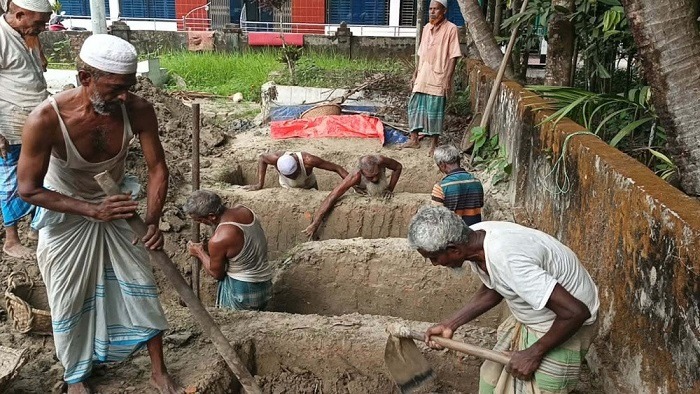 একসঙ্গে এতজনের জানাজা আমরা আগে কখনো দেখিনি!