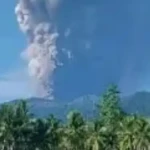 ইন্দোনেশিয়ায় ভয়াবহ আগ্নেয়গিরির অগ্ন্যুৎপাত, নিহত ৩, নিখোঁজ বহু পর্বতারোহী
