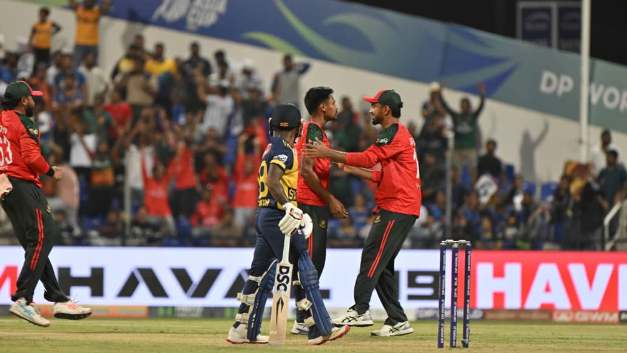 শ্রীলঙ্কার বিপক্ষে বাংলাদেশের চেয়ে বেশি রান করল হংকং