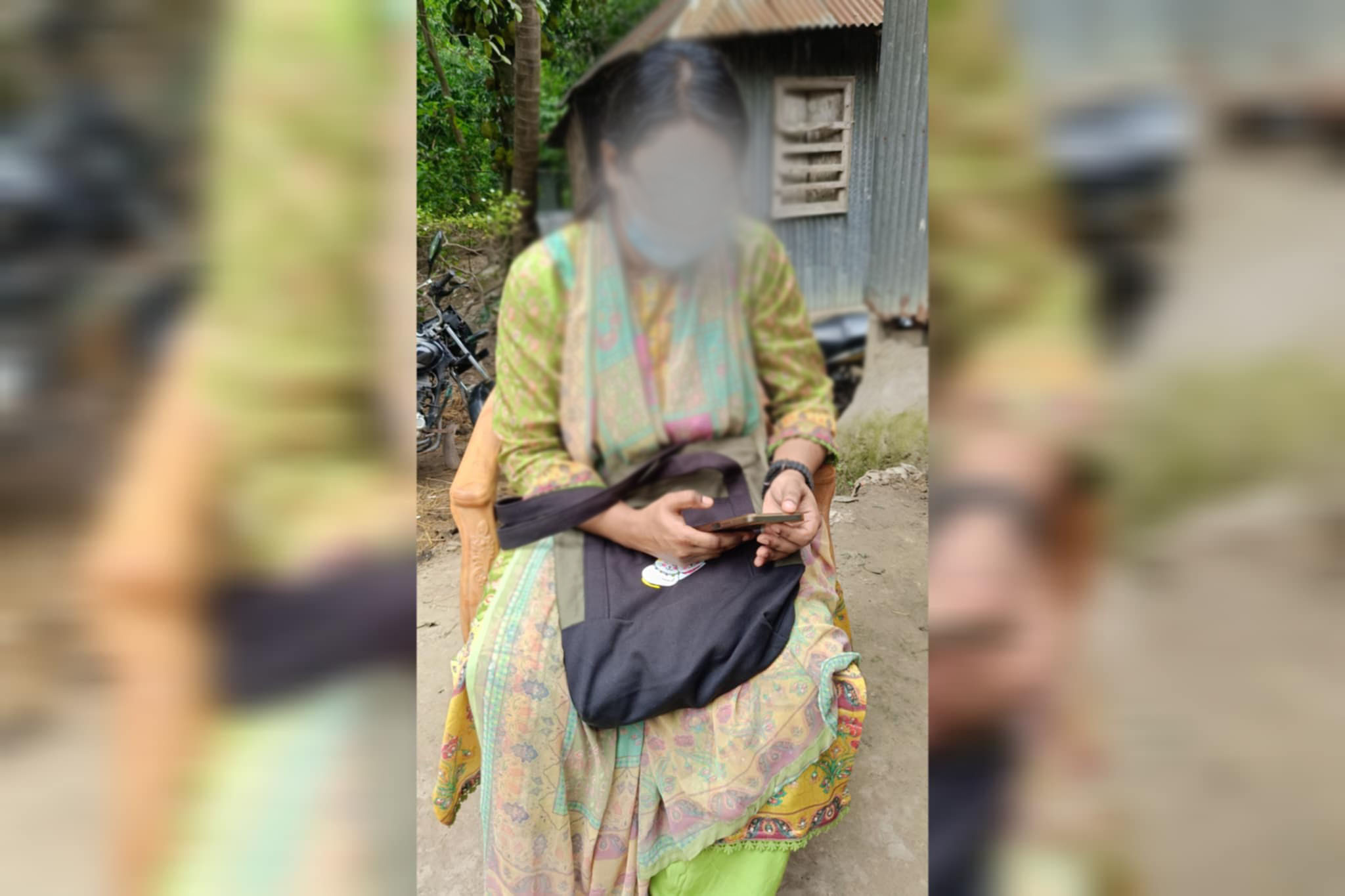 বিয়ের দাবিতে হিন্দু যুবকের বাড়িতে মুসলিম নারীর অনশন, এলাকায় চাঞ্চল্য