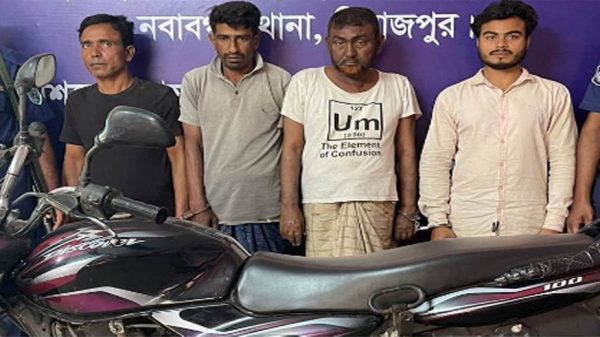 নবাবগঞ্জে আন্তঃজেলা মোটরসাইকেল চোর চক্রের চার সদস্য আটক