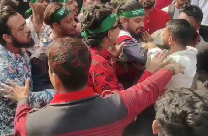 বরিশালে ছাত্রদলের সমাবেশে দুই গ্রুপের হাতাহাতি