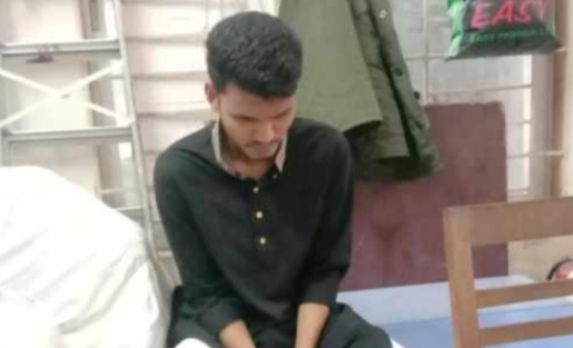 বরিশাল বিশ্ববিদ্যালয়ে নিষিদ্ধ ছাত্রলীগকর্মীকে ছাড়িয়ে বিজয় মিছিল