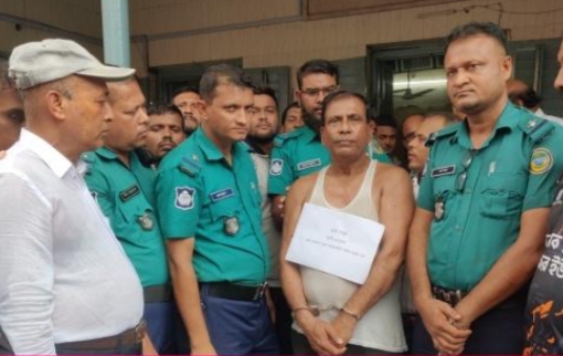 বরিশাল আদালত চত্ত্বর থেকে ভুয়া আইনজীবী আটক