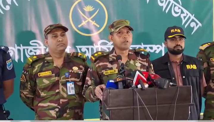 শ্রীপুরে শীর্ষ সন্ত্রাসী আটক, অপপ্রচারকারীদের বিরুদ্ধে সেনাবাহিনীর হুঁশিয়ারি