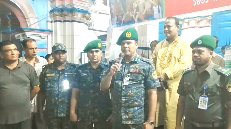 বগুড়ায় কল্পনাতীত নিরাপত্তায় সন্তুষ্ট পূজা কমিটি