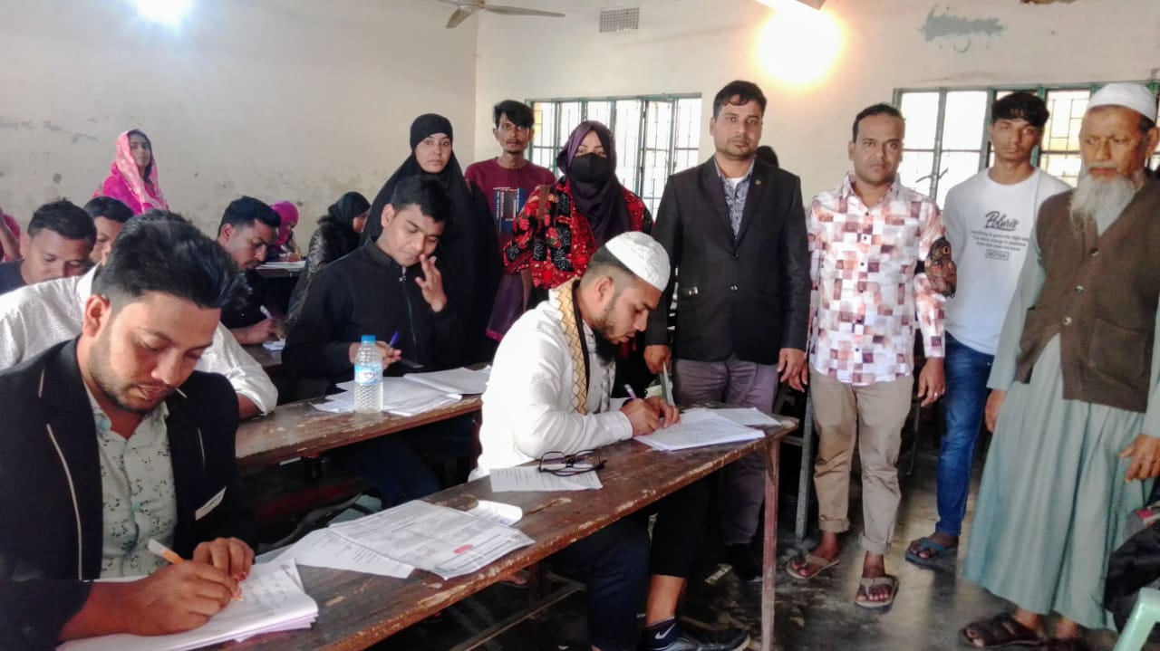 প্রফেশনাল ইউনিভার্সিটি ও চারুকলা ডিপ্লোমা ট্রেনিং ইন্সটিটিউটের সমাপনী পরীক্ষা অনুষ্ঠিত