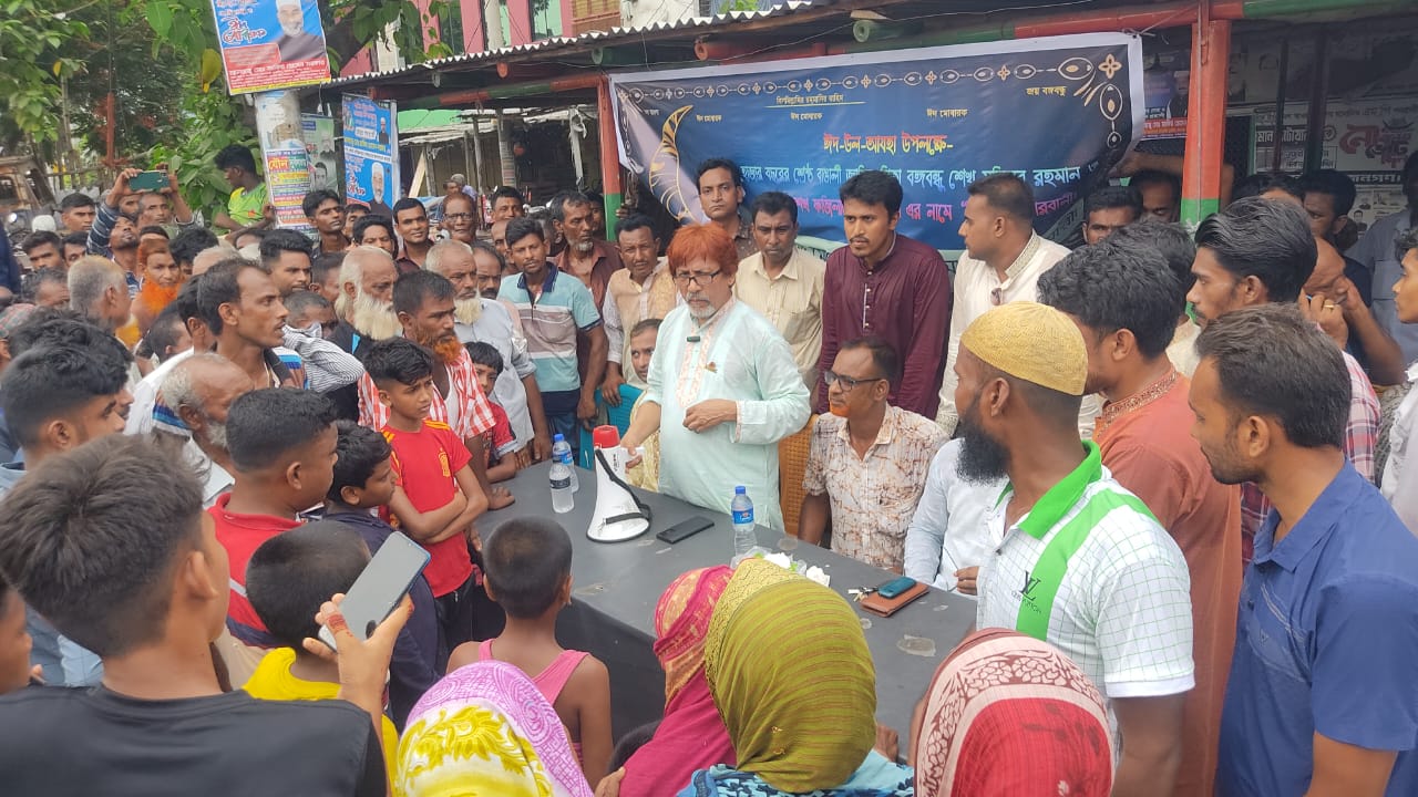 বড়াইগ্রামে বঙ্গবন্ধু ও তার সহধর্মিনীর নামে গরু কোরবানি করলেন সিদ্দিকুর রহমান এমপি